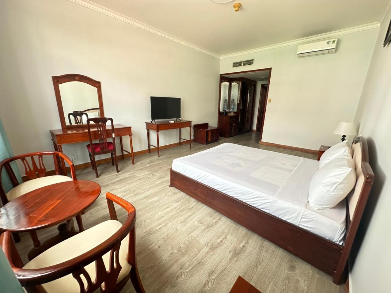 Ngoc Thu Hotel Soc Trang Luaran gambar