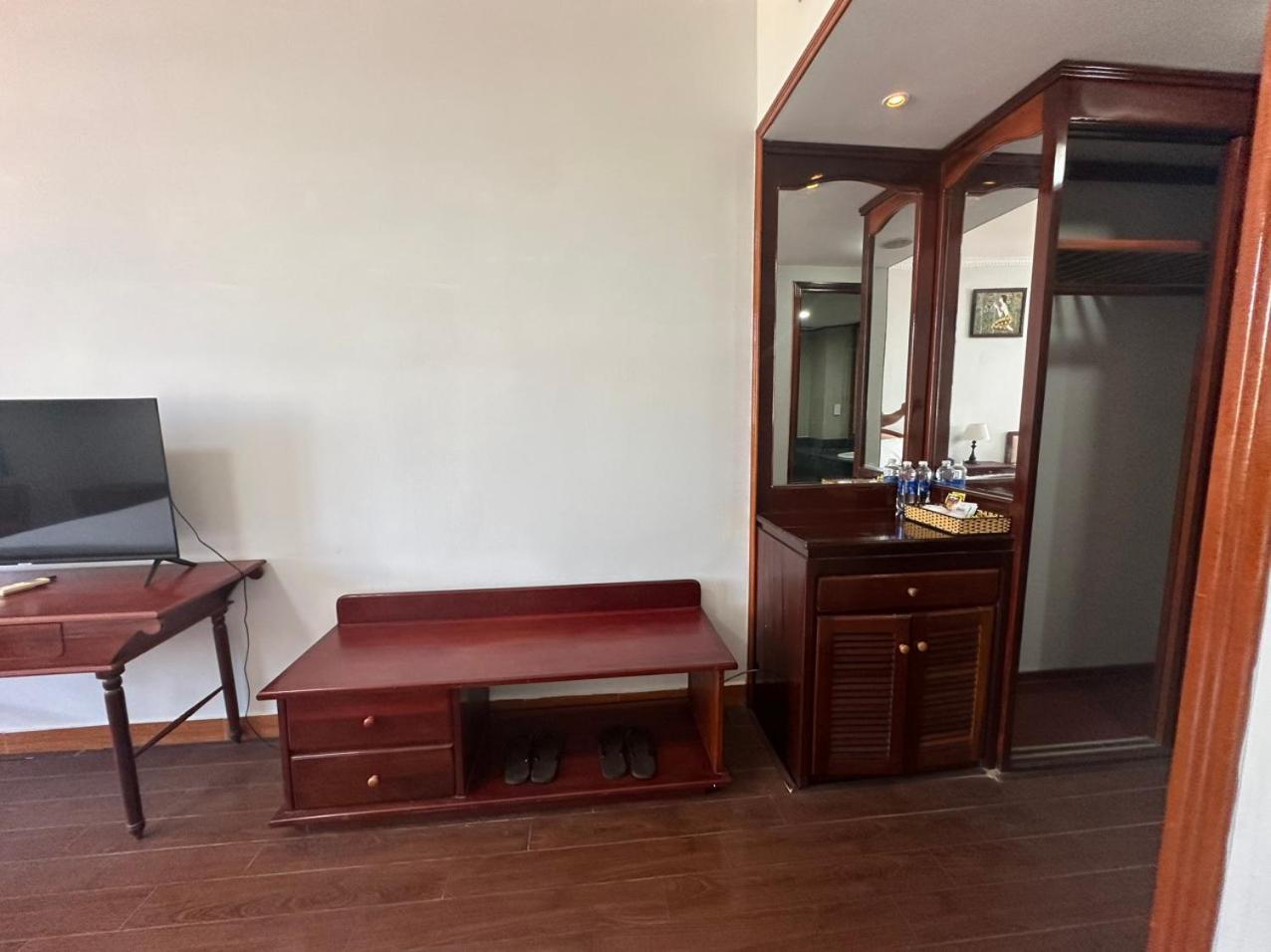 Ngoc Thu Hotel Soc Trang Luaran gambar