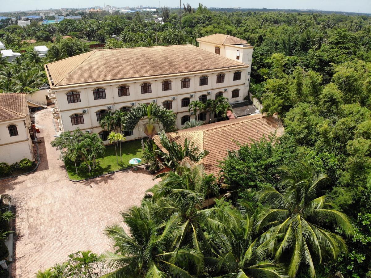 Ngoc Thu Hotel Soc Trang Luaran gambar