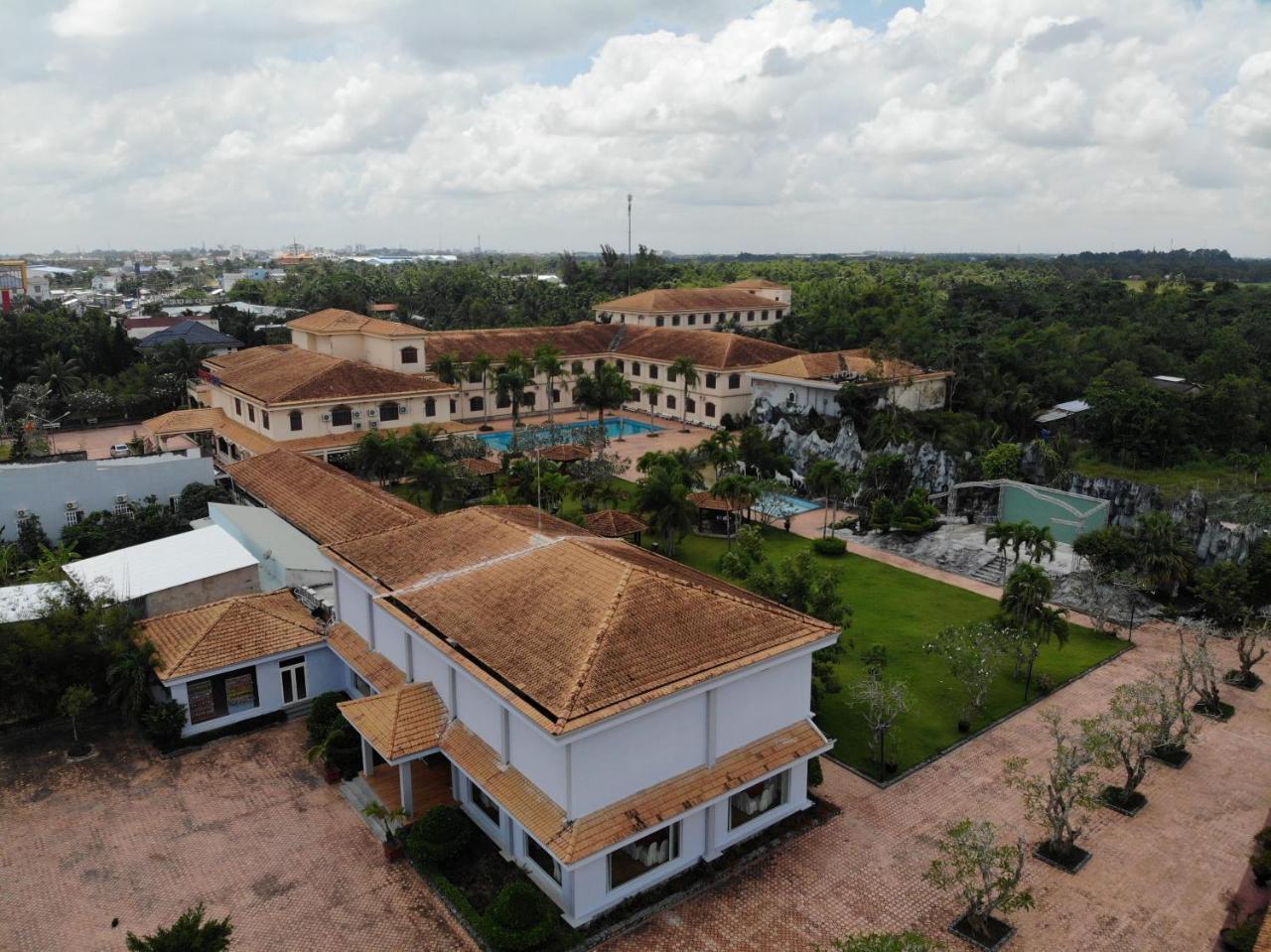Ngoc Thu Hotel Soc Trang Luaran gambar