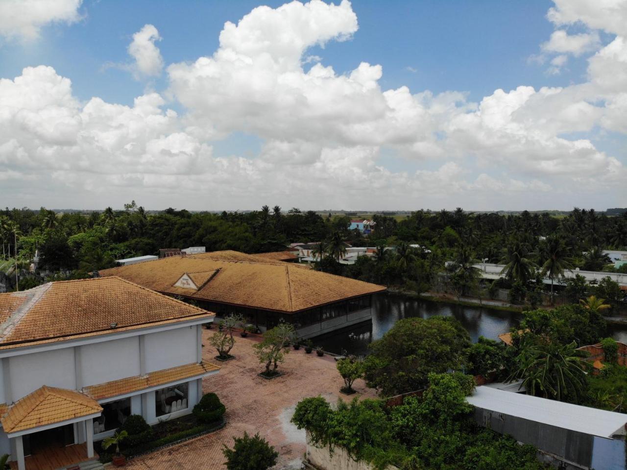 Ngoc Thu Hotel Soc Trang Luaran gambar